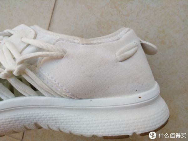这个材质，脏了不好刷啊