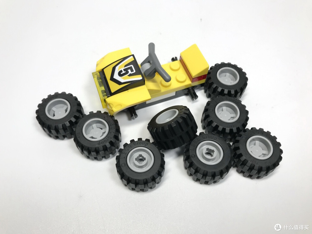 LEGO 乐高 拼拼乐 篇210:城市系列之 60148 全地形车赛车队