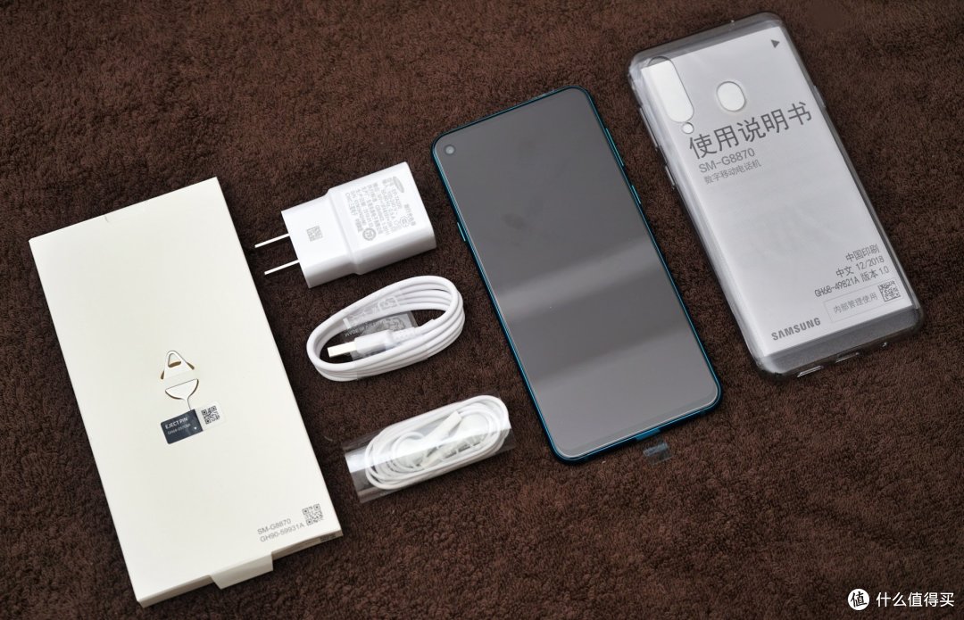 三星Galaxy A8s黑瞳全面屏手机上手体验