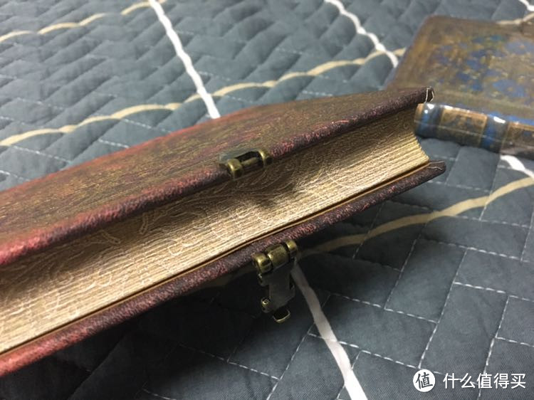 只为封面而来——笔记本中的艺术品，paperblanks“昼夜之冠”晒