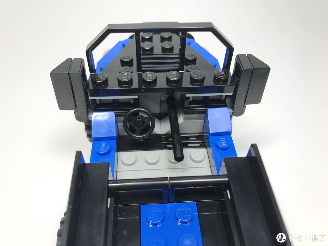 LEGO 乐高 拼拼乐 篇214：超级英雄系列之 76047 黑豹追击战