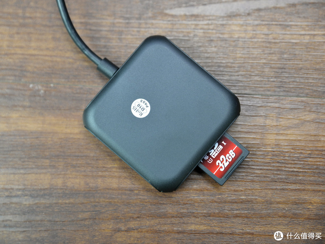 4卡同时读取的多合一读卡器，奥睿科 USB3.0高速多功能读卡器体验