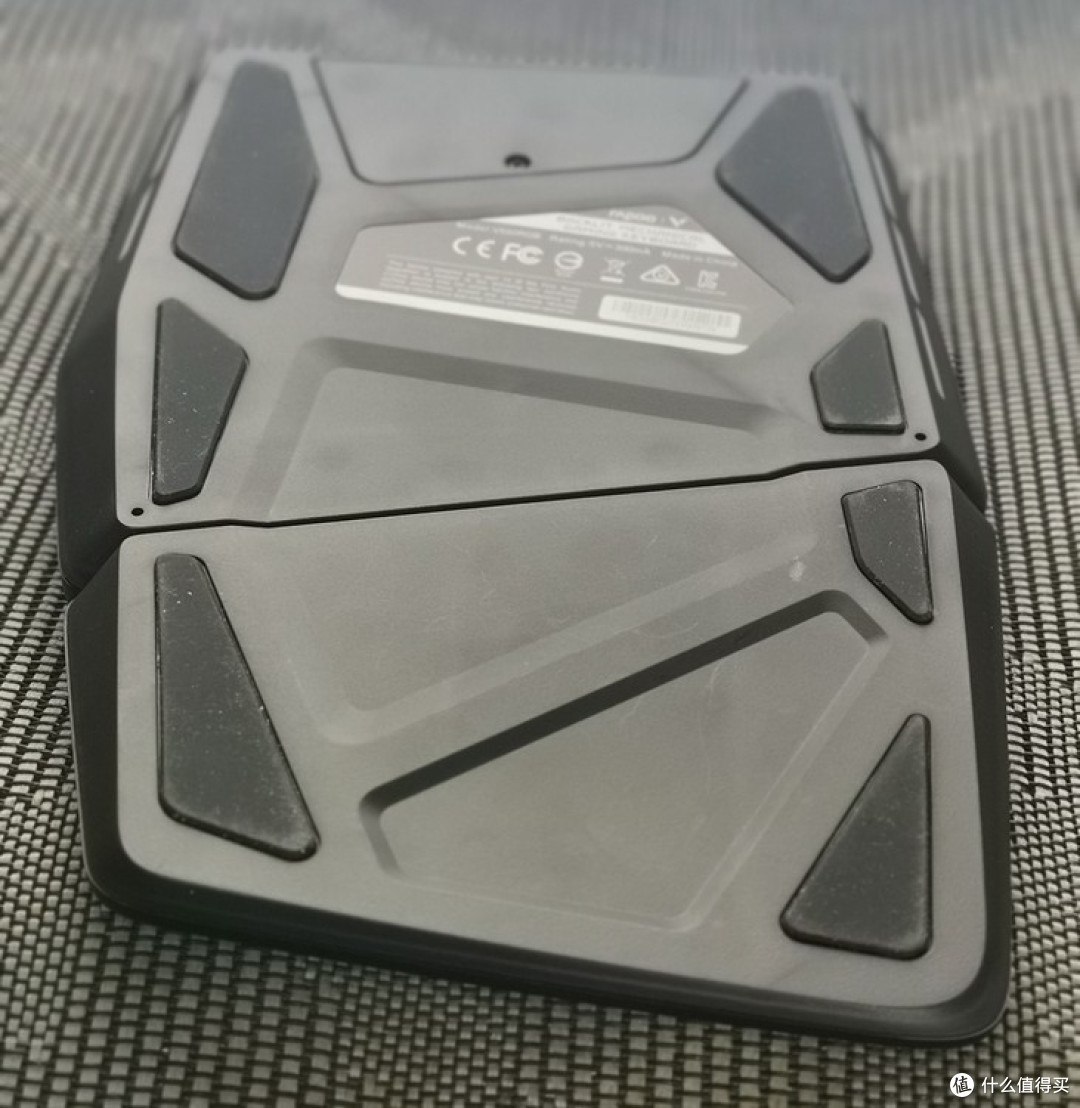 五彩斑斓——雷柏V550RGB幻彩背光单手机械键盘评测