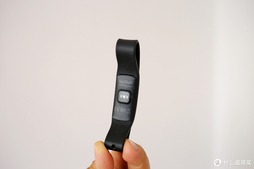 埃微i6运动手环，运动监测简单便携