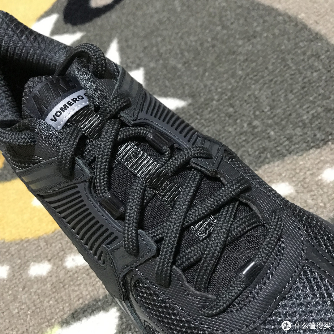 少了ACW光环的NIKE ZOOM VOMERO 5 SP 老爹跑鞋