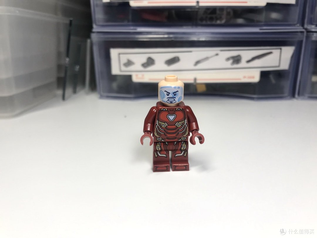 LEGO 乐高 拼拼乐 篇220:现实之石到来,超级英雄系列 76107 灭霸:终极之战
