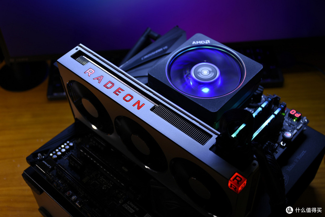 风头不能让别人全占了!AMD Radeon™ VII 来也!