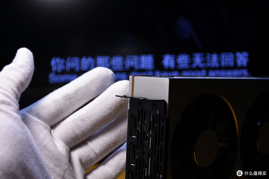 风头不能让别人全占了!AMD Radeon™ VII 来也!