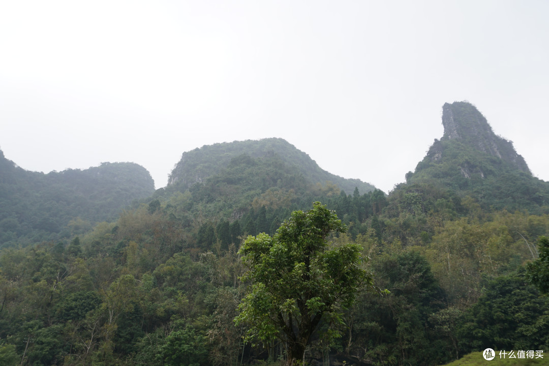 领略绿水青山,感受拥挤山路,初一去弄拉古寺