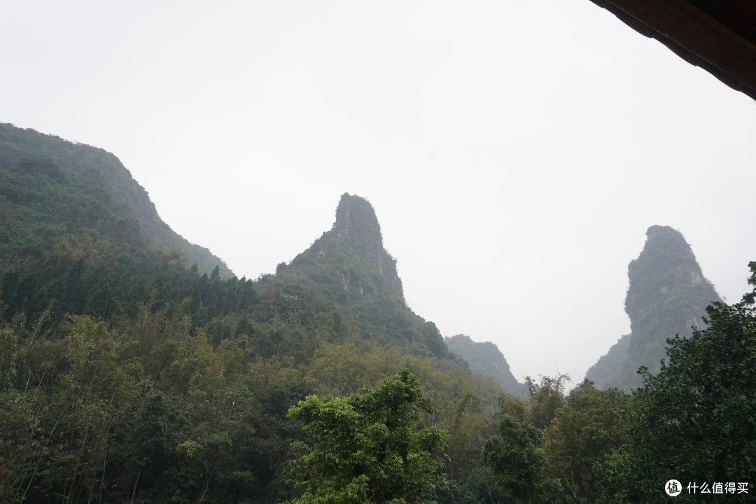 领略绿水青山,感受拥挤山路,初一去弄拉古寺