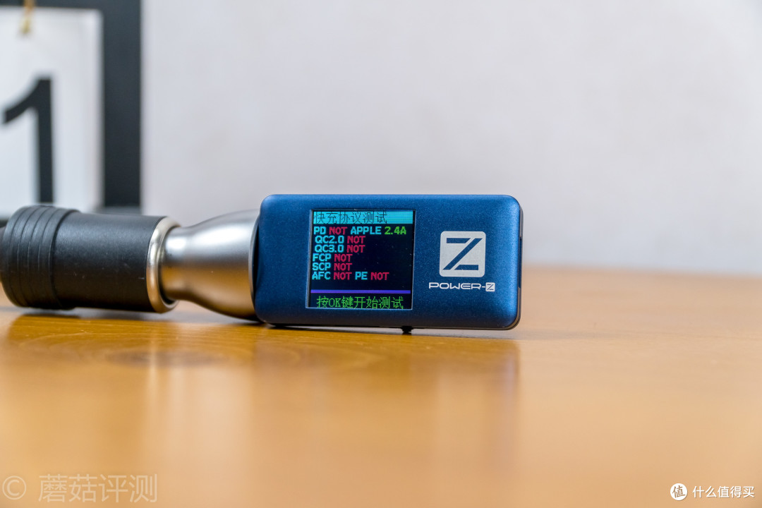 做工精致、用料精良、充电直观——公牛GNV-CD1180银色数显双口车充 开箱评测