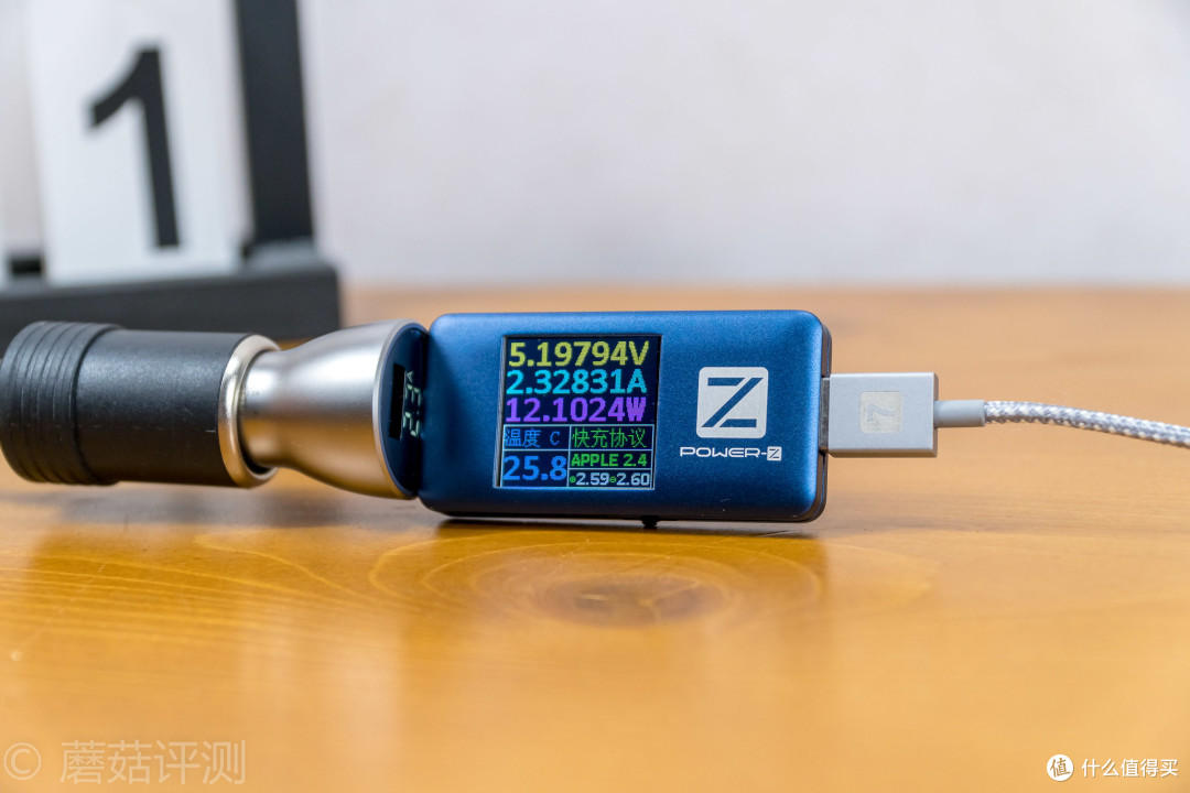 做工精致、用料精良、充电直观——公牛GNV-CD1180银色数显双口车充 开箱评测