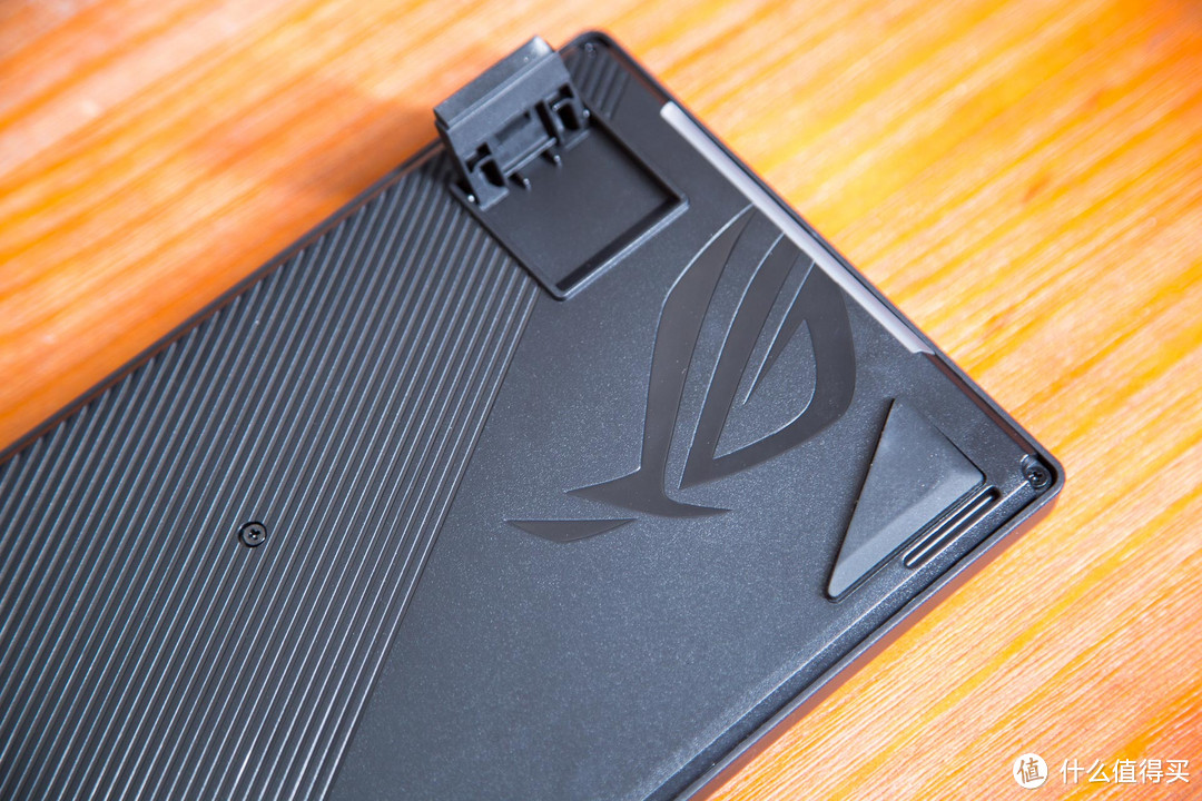 败家之眼来袭华硕（ASUS）ROG STRIX FLARE 耀光机械游戏键盘