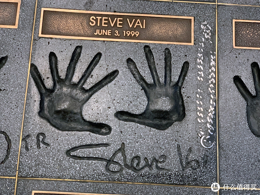 Steve Vai (拥有六根手指的男人)