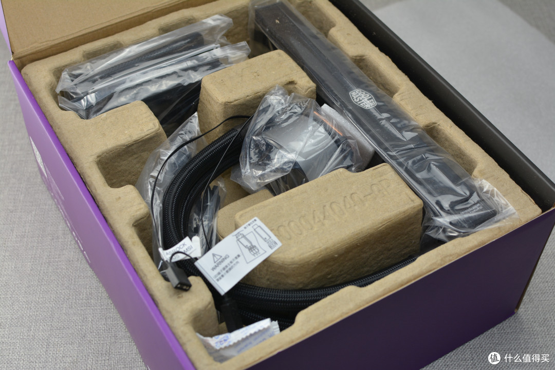 水冷升级换代——酷冷至尊海魔G240RGB一体式水冷