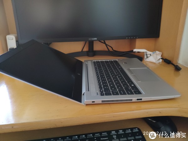 EliteBook开启角度不足180°
