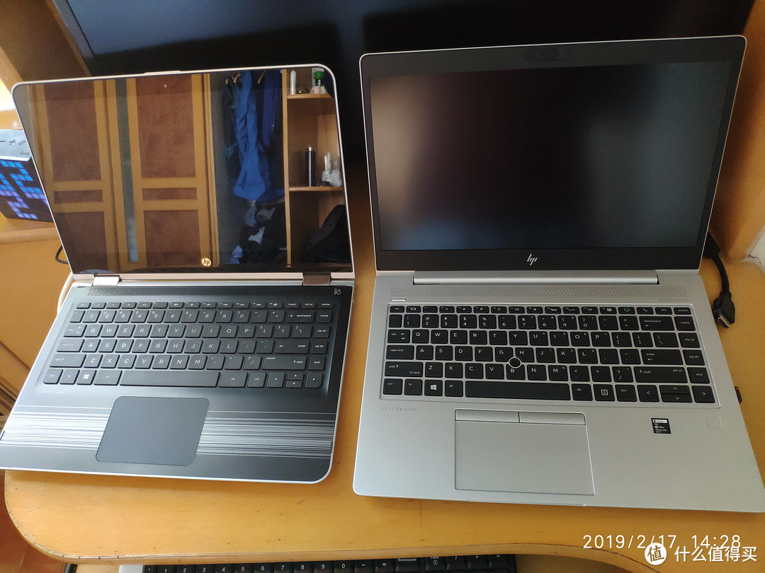 EliteBook有指点杆、指纹、玻璃触摸板,全方位超越