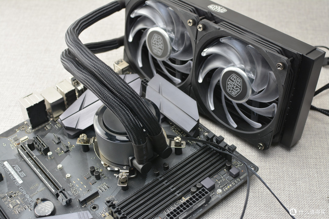 水冷升级换代——酷冷至尊海魔G240RGB一体式水冷