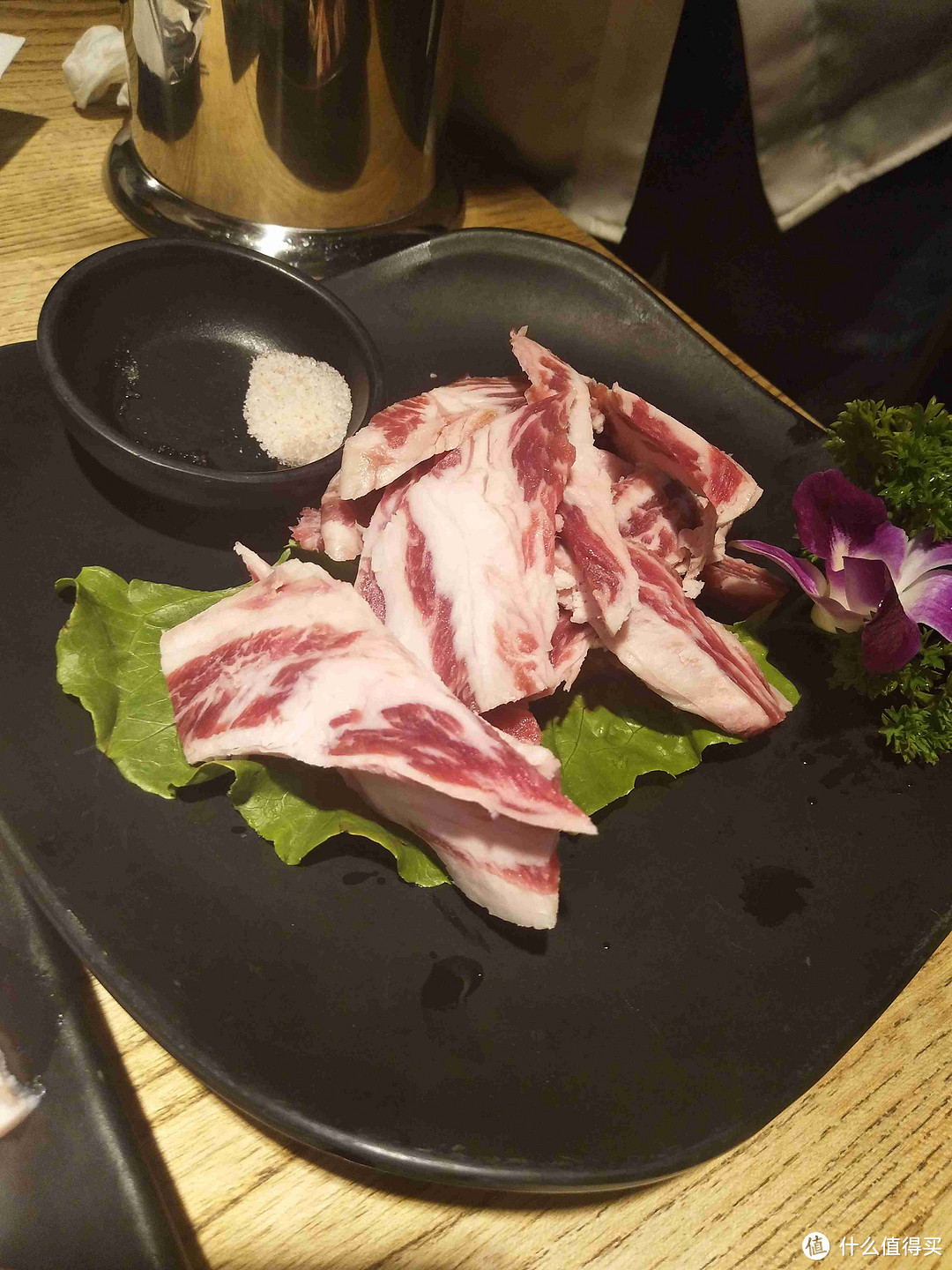果木炭烤和牛,畅享在烤盘上滋滋作响的小幸福