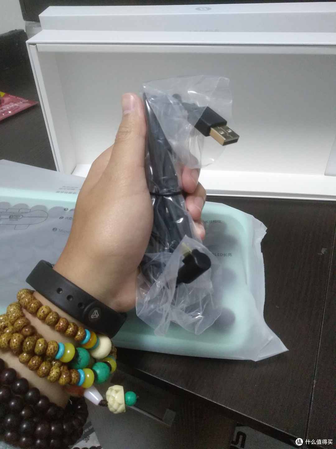 开箱晒物:儿时打字的感觉 洛斐机械键盘