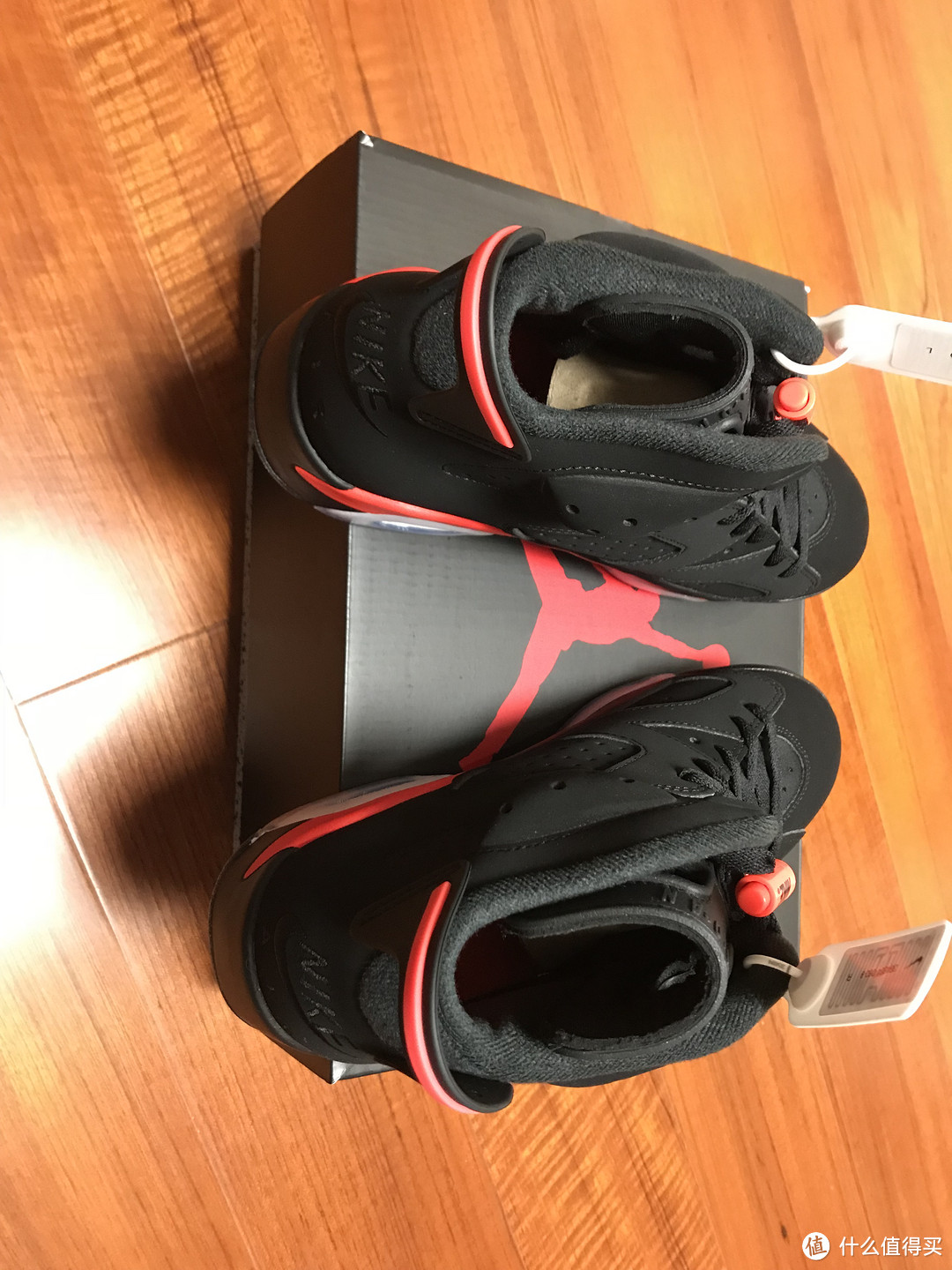 黑红 Air Jordan 6 OG， 今年第一双重磅复刻