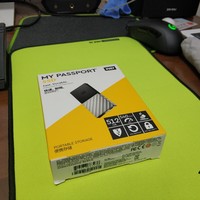 西部数据 My Passport SSD 2.5英寸 移动固态硬盘外观展示(材质|转接口|数据线)