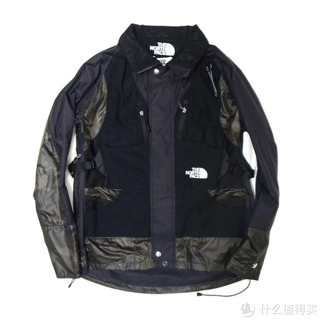 穿着的背包 THE NORTH FACE&渡边淳弥推合作款机能风夹克