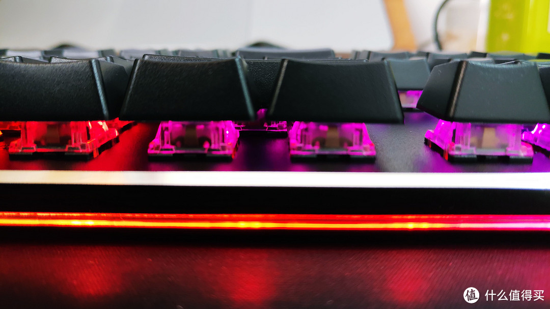 可以不喜欢RGB,但不能不尝试:达尔优EK925流光机械键盘