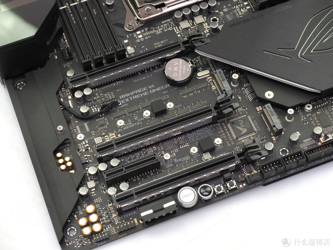 万元主板什么样?华硕ROG Rampage VI Extreme Omega开箱