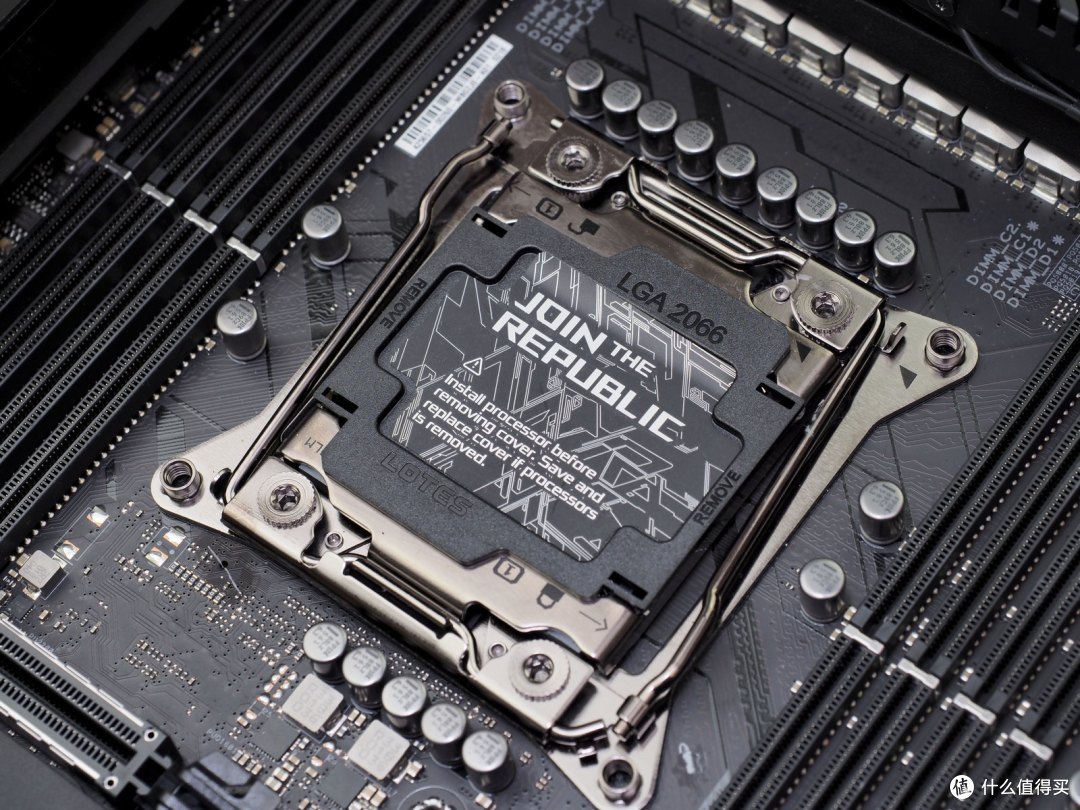 万元主板什么样?华硕ROG Rampage VI Extreme Omega开箱