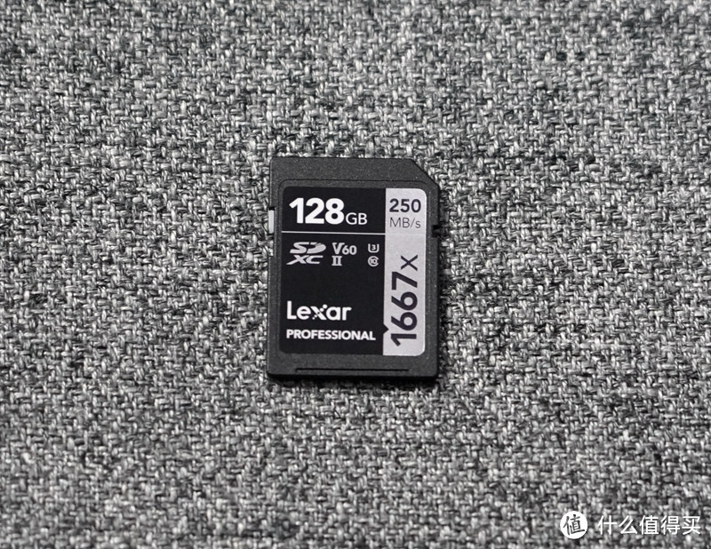 索尼A7R3的靠谱新搭档 雷克沙1667X SD卡上手实测