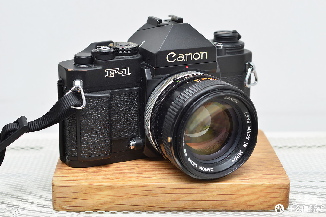 日本相机制造巅峰之佳能新F1专业胶片相机
