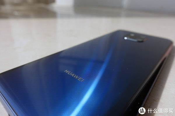 HUAWEI 的logo