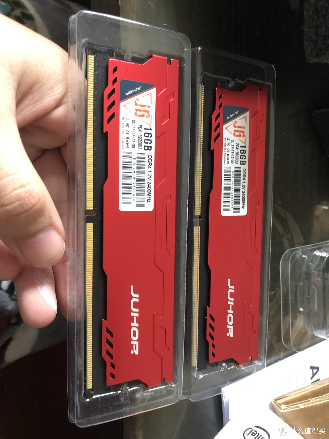 玖合DDR4 2400 16GX2 1000不到一点