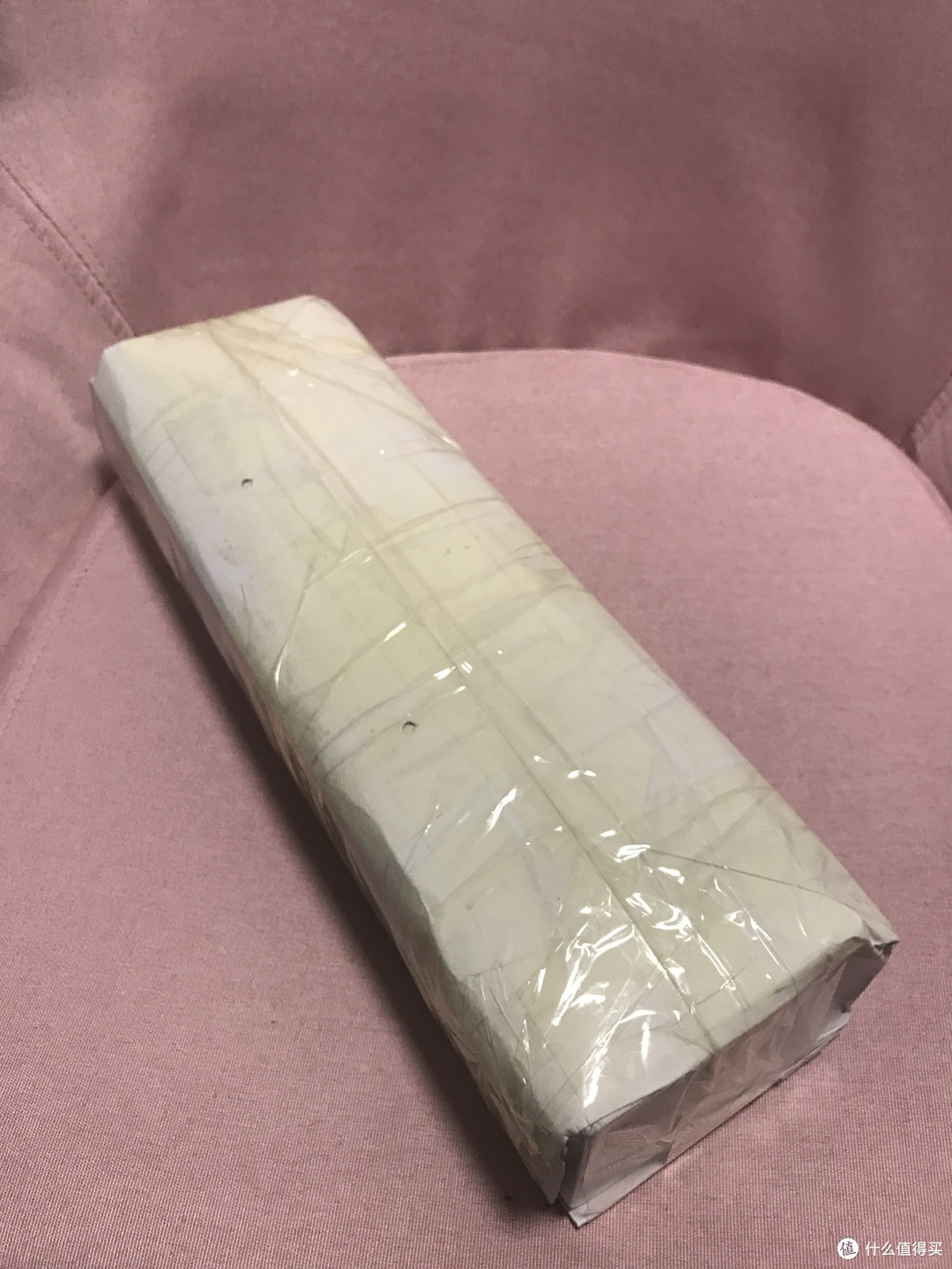 卖家包装很用心,加了一层服装纸袋在里面