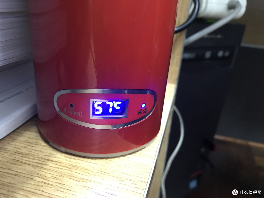 保温杯和热水壶合体——北欧欧慕NDB335便携式电热水杯评测