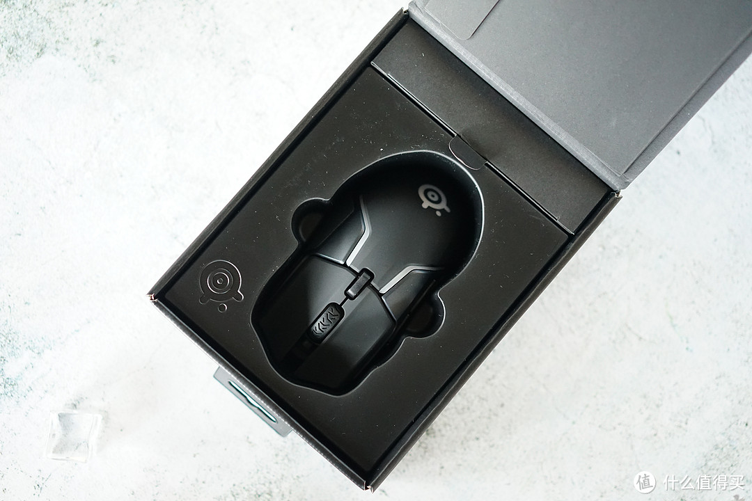 *级硬核加信仰加持:赛睿Rival 650 无线双模鼠标上手体验