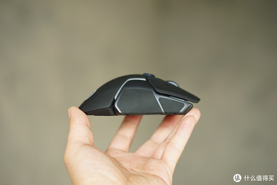 *级硬核加信仰加持:赛睿Rival 650 无线双模鼠标上手体验