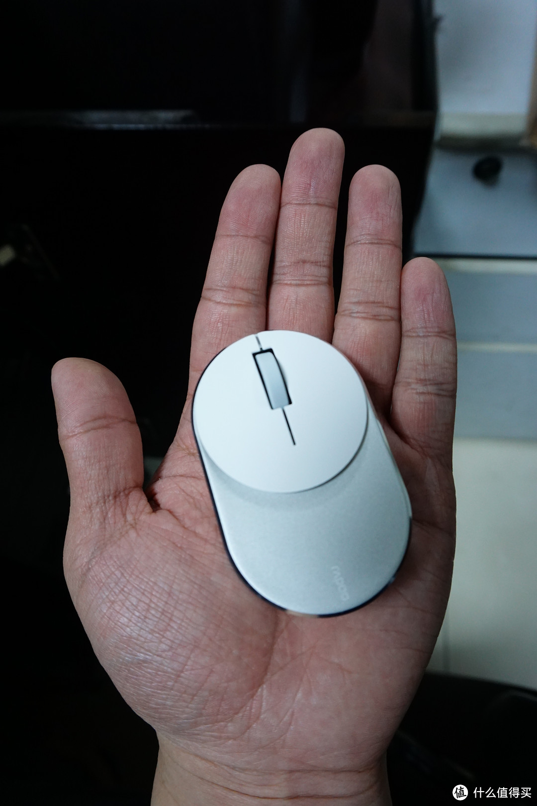 一手握鼠标—雷柏M600MINI 多模式无线鼠标