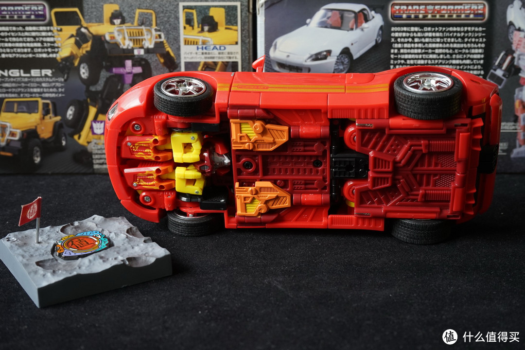 精美的金属车模,永远的变形金刚:TAKARA TOMY 变形金刚 BinalTech系列收藏展