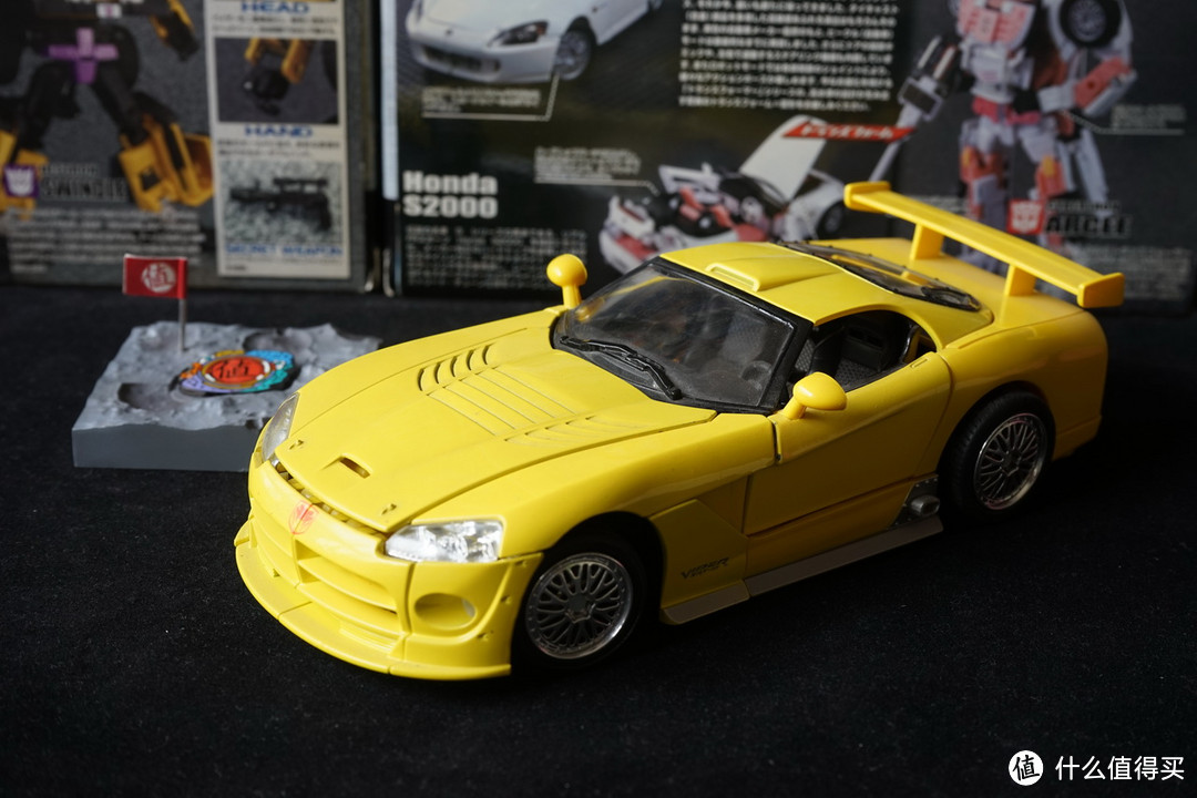 精美的金属车模,永远的变形金刚:TAKARA TOMY 变形金刚 BinalTech系列收藏展
