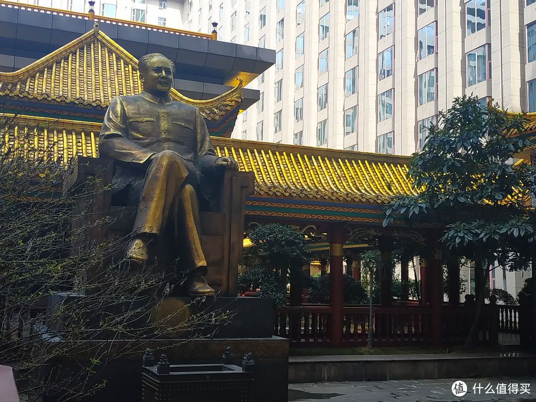 魔幻与现实的碰撞，万家丽人文朝圣之旅