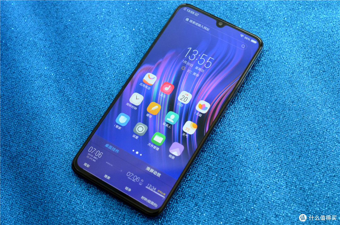 主打广角和高颜值的它成功吸引了小姐姐vivo X23使用分享