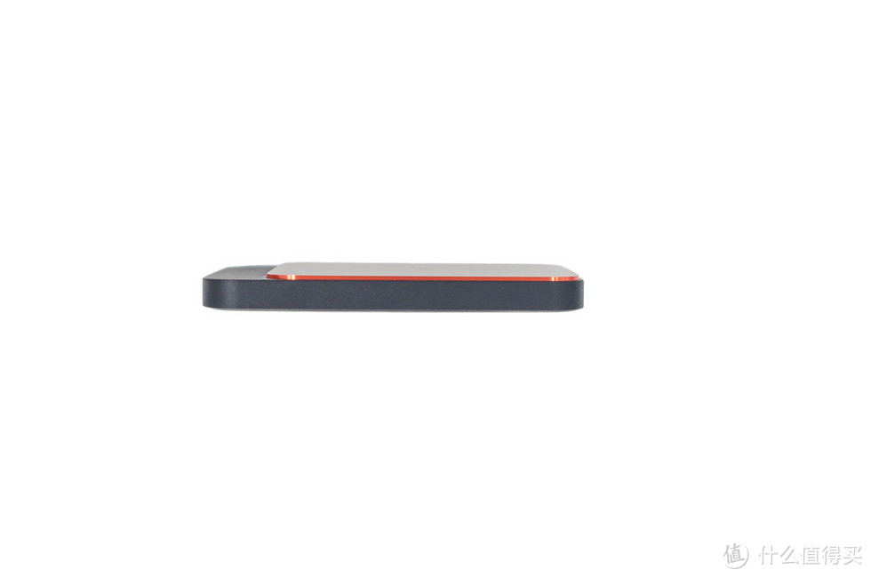 LaCie Portable SSD 1T固态移动硬盘——提效增速的生产力工具