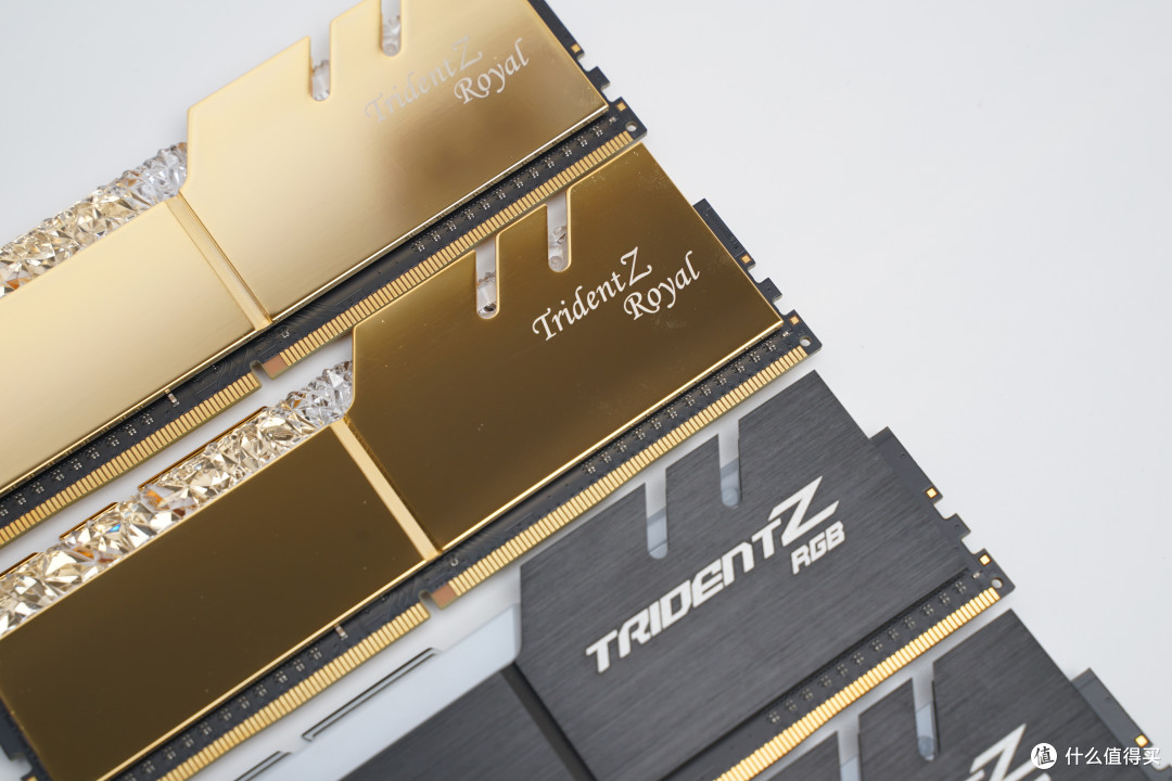 镶钻内存—芝奇皇家戟RGB内存+玩家国度ROG STRIX X470-I GAMING开箱