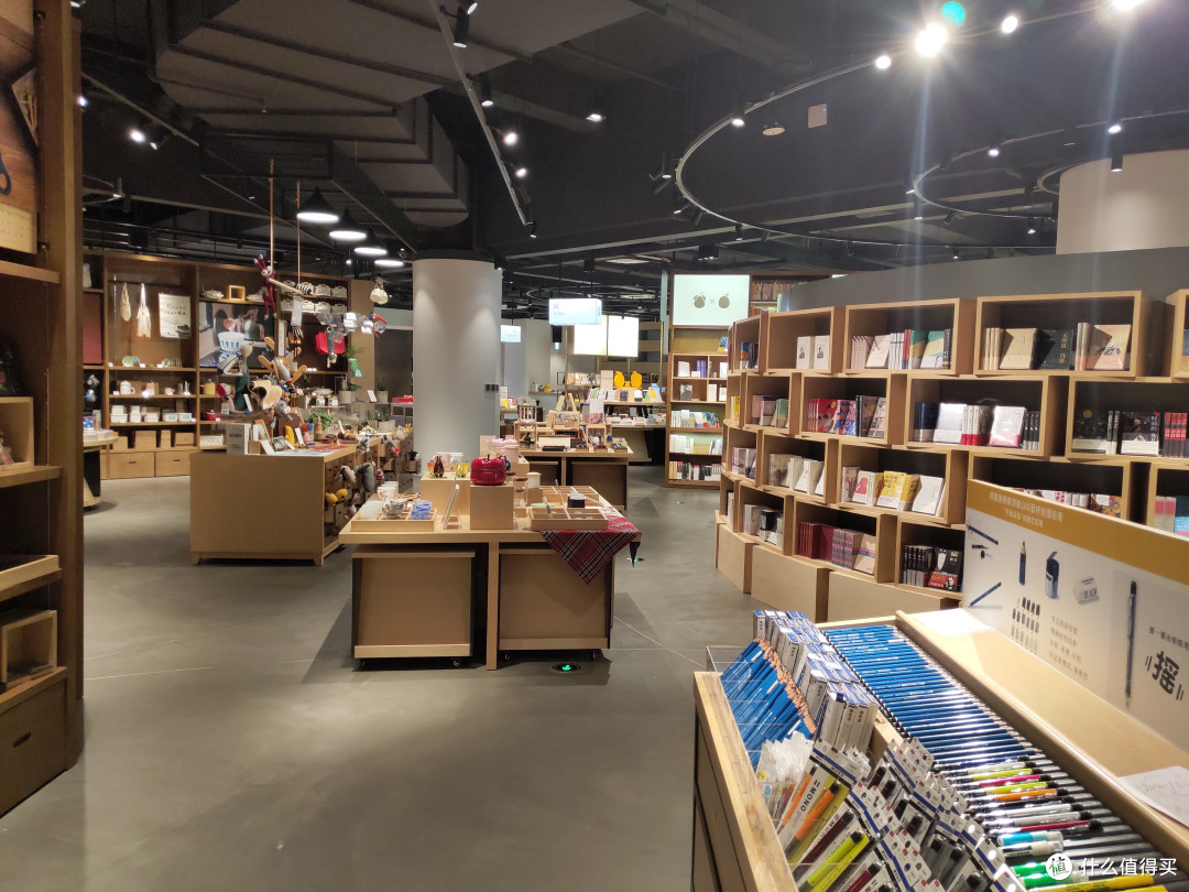 城市与书店:梨枣书店初探,宁波文艺青年打卡新地标?!