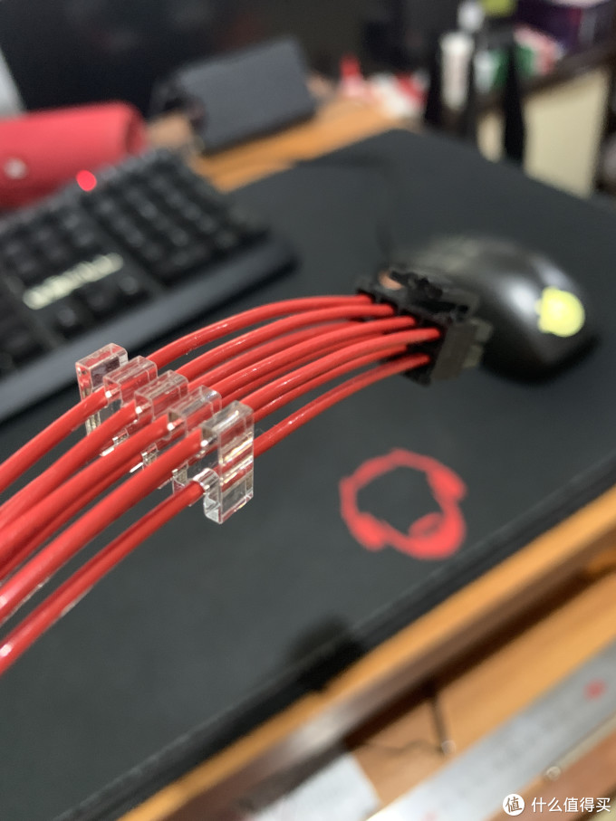 老司鸡的小钢炮 篇一:迎广cs700w sfx电源开箱