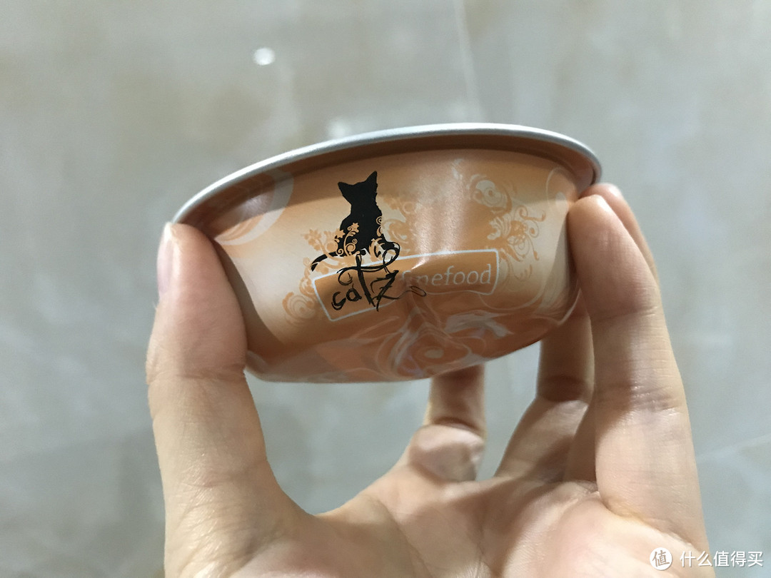买这种包装要预期好拿到手是这样的,毕竟外壳是很软的那种