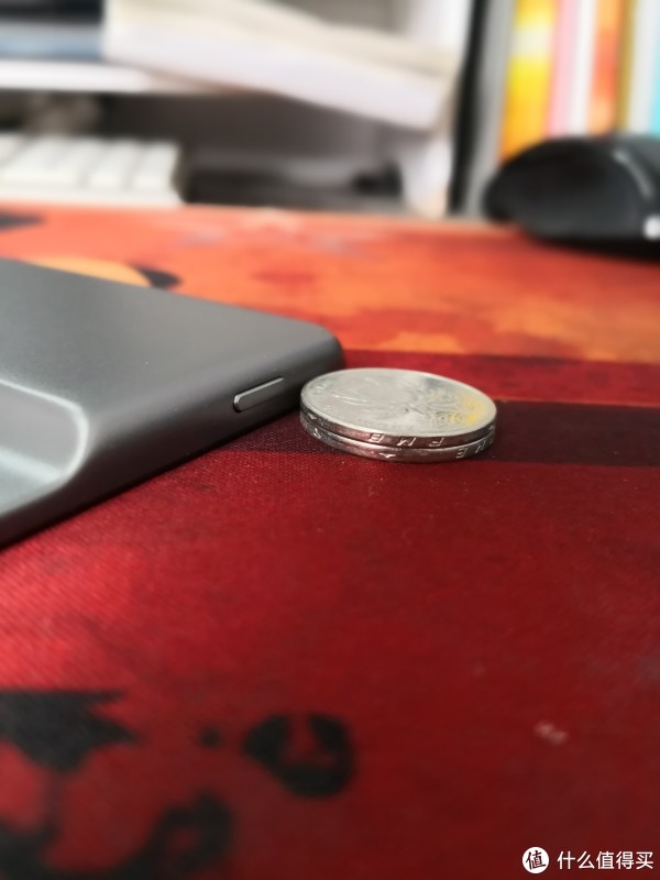 最厚的地方超过2个硬币