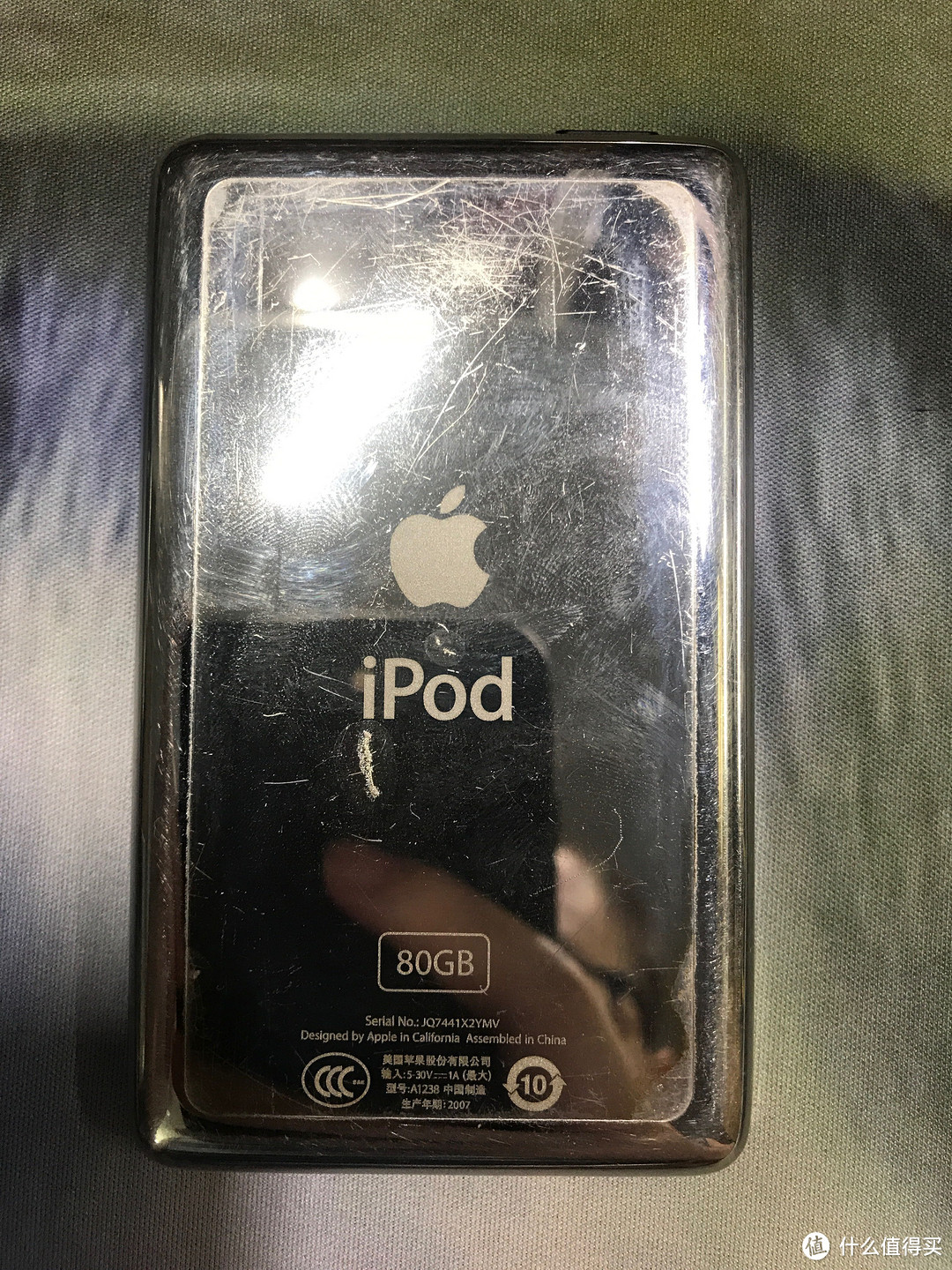 来自苹果的执着，ipod classic你值得买的音乐播放器！